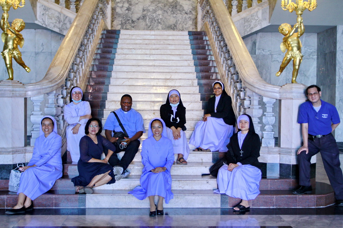 Group of The Priests Visited AU