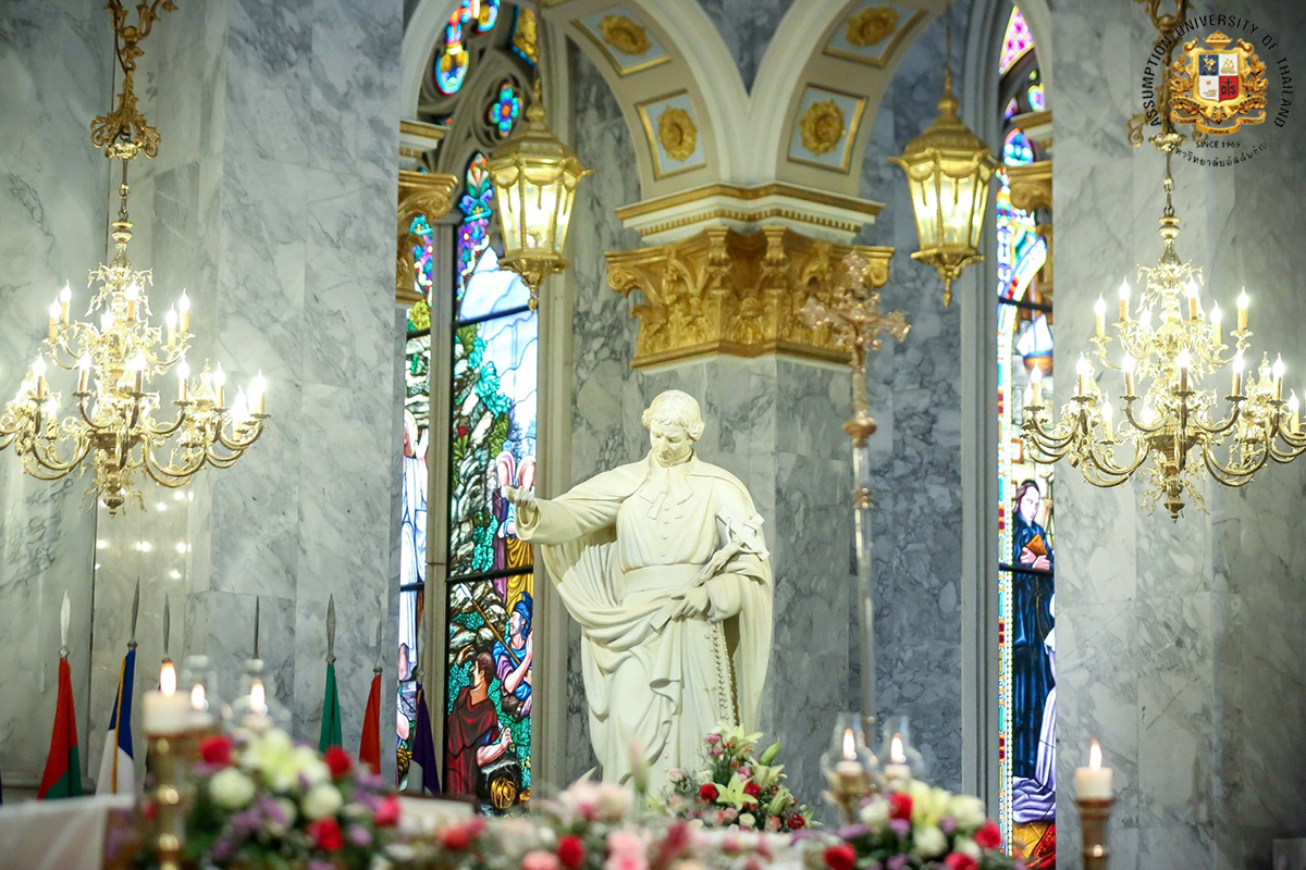 ‘God Alone’: The Echo of St. Montfort at AU’s Chapel Anniversary
